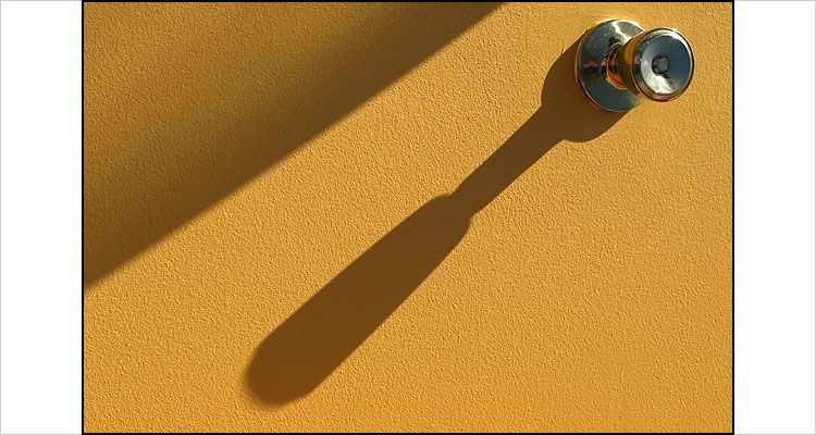 shadow | Canon G2
