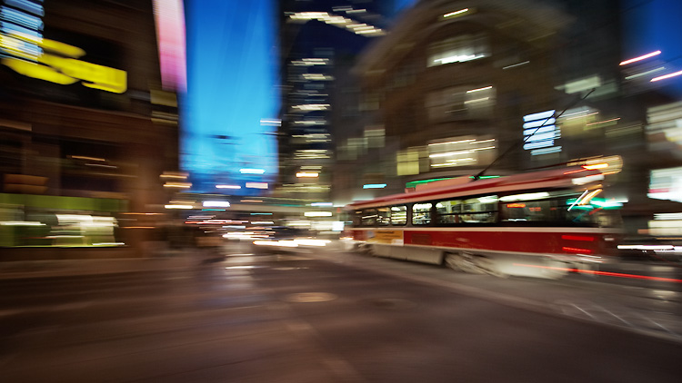 streetcar in blur || canon350d/efs10-22@10 | 1/3s | f3.5 | iso100 | handheld