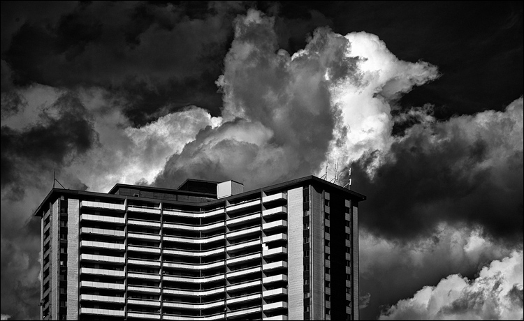 Residential Clouds || Canon5D2/EF24-105@1-5 | 1/800s | f8 | ISO100