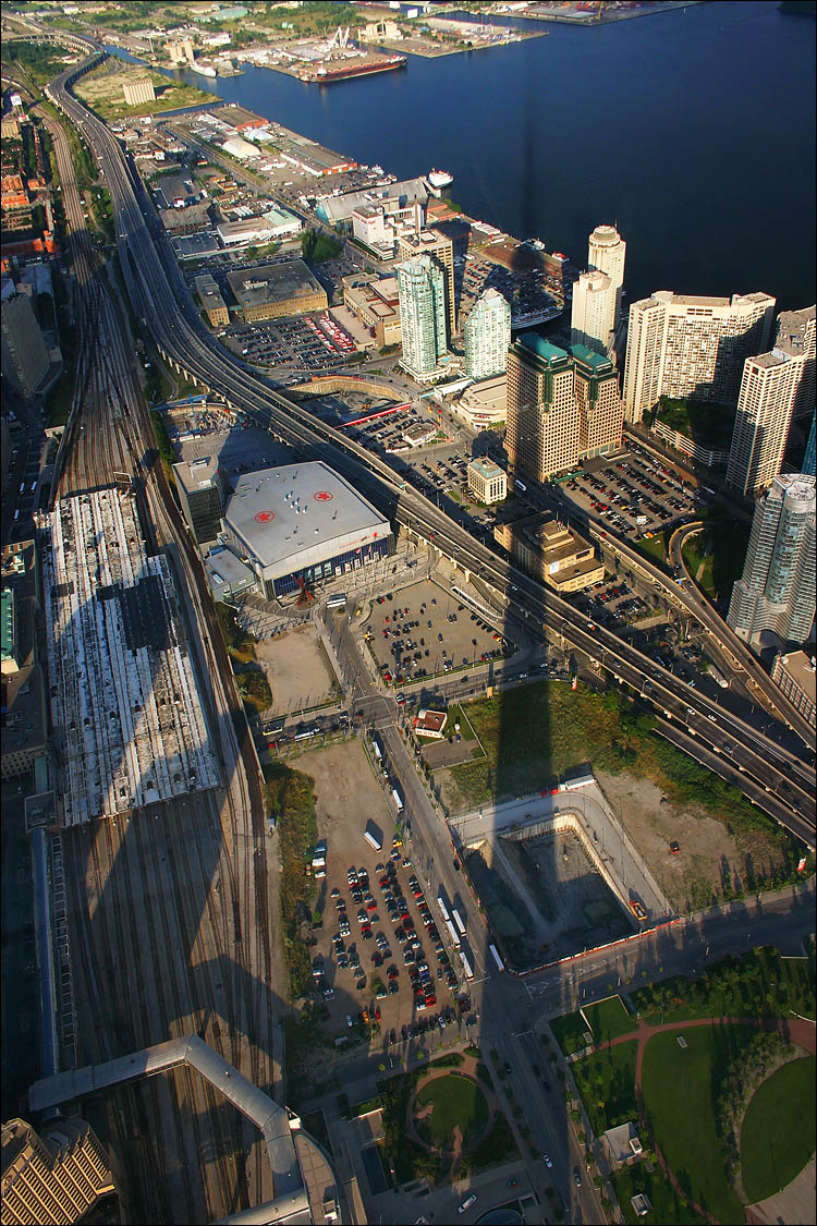 Cn Tower Images