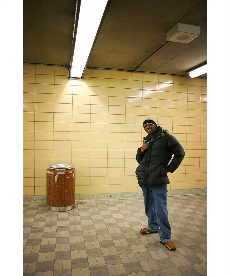 subway portrait, sheppard station || digital rebel | 1/25s | F3.5 | ISO 400